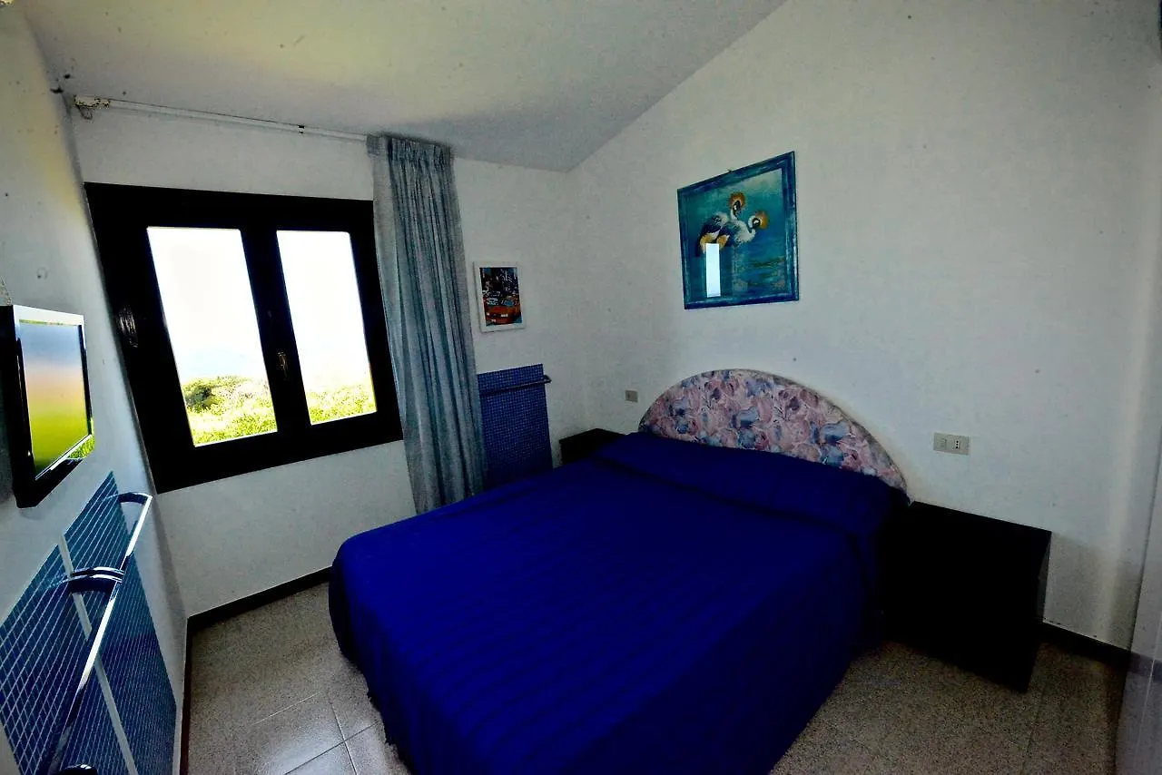 Vila Li Junchi Costa Paradiso