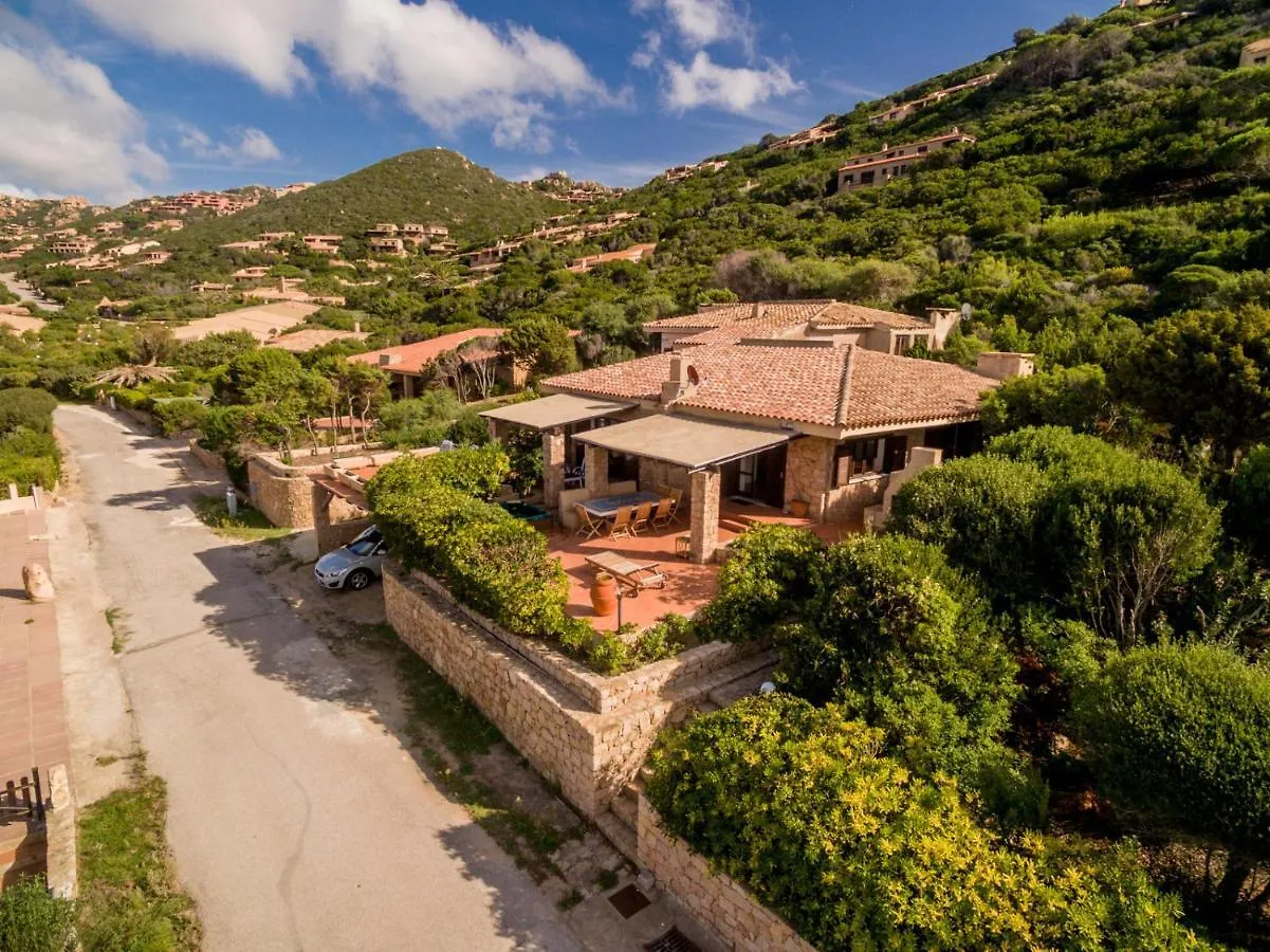 Vila Li Junchi Costa Paradiso